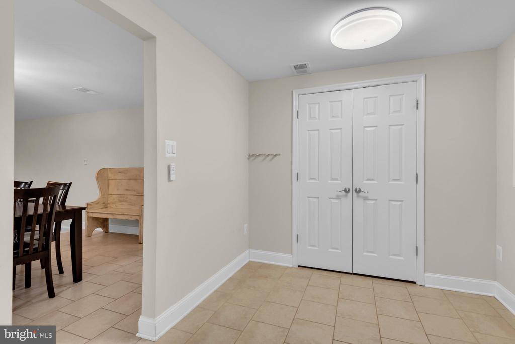 1458 Blockton Ct
