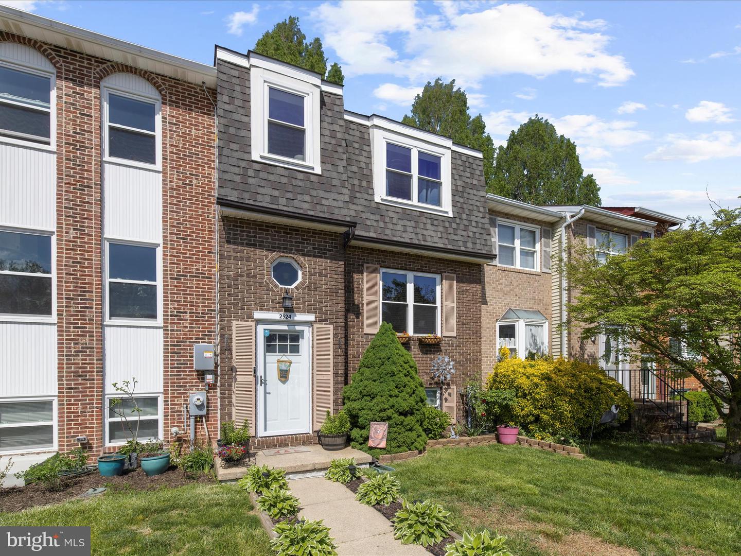 2524 Vineyard Ln