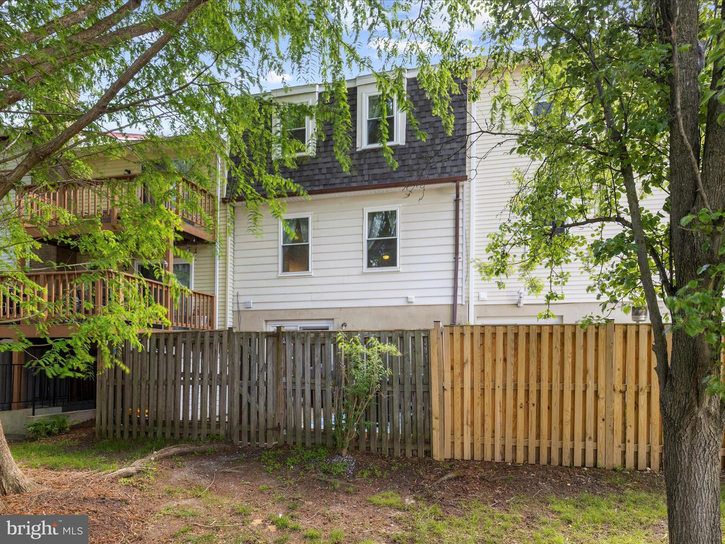 2524 Vineyard Ln