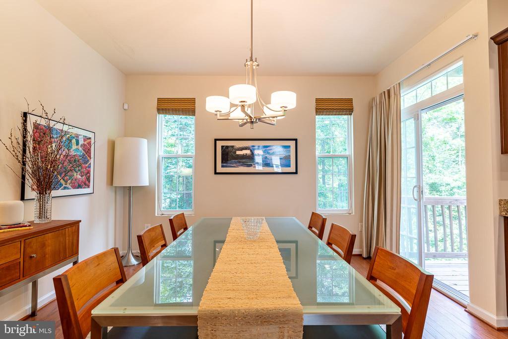 7522 Stonehouse Run Dr