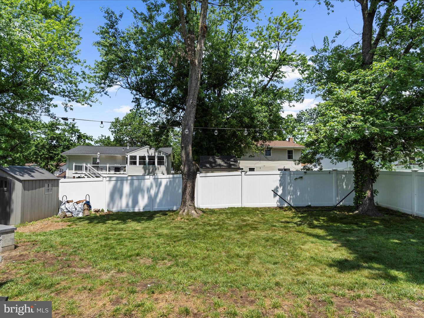7896 PAVILION DR