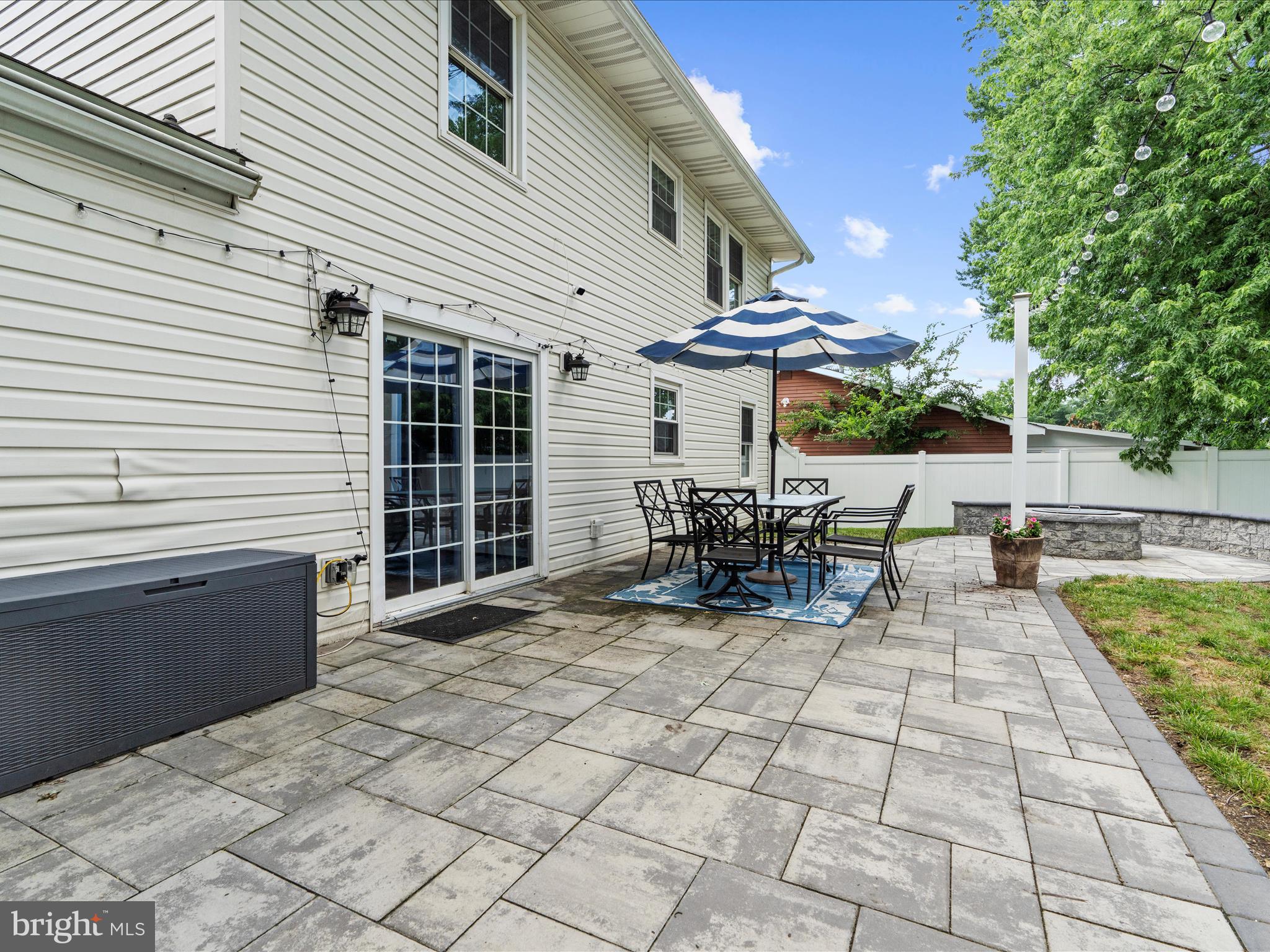 7896 PAVILION DR