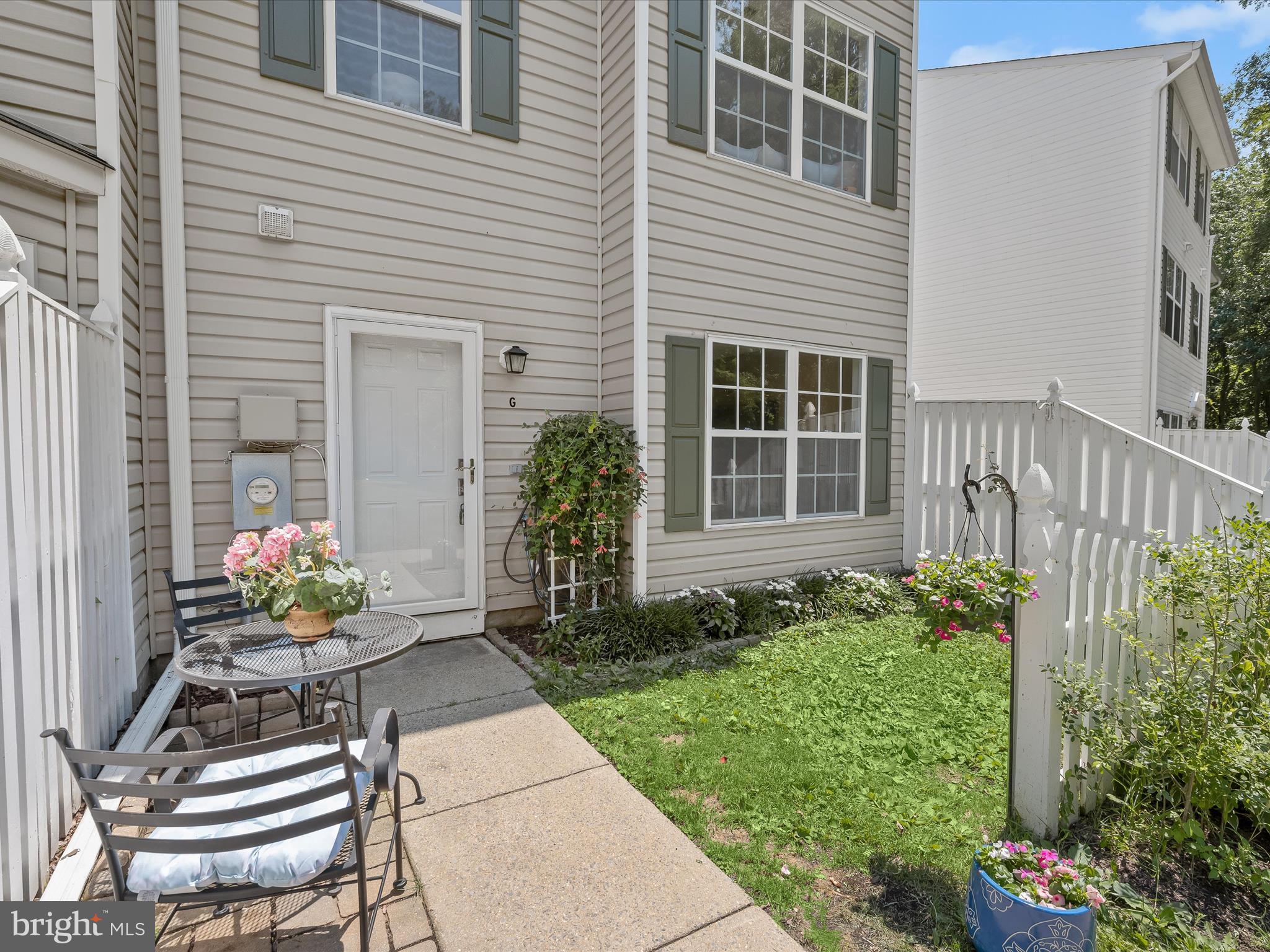 10-G IRONSTONE COURT
