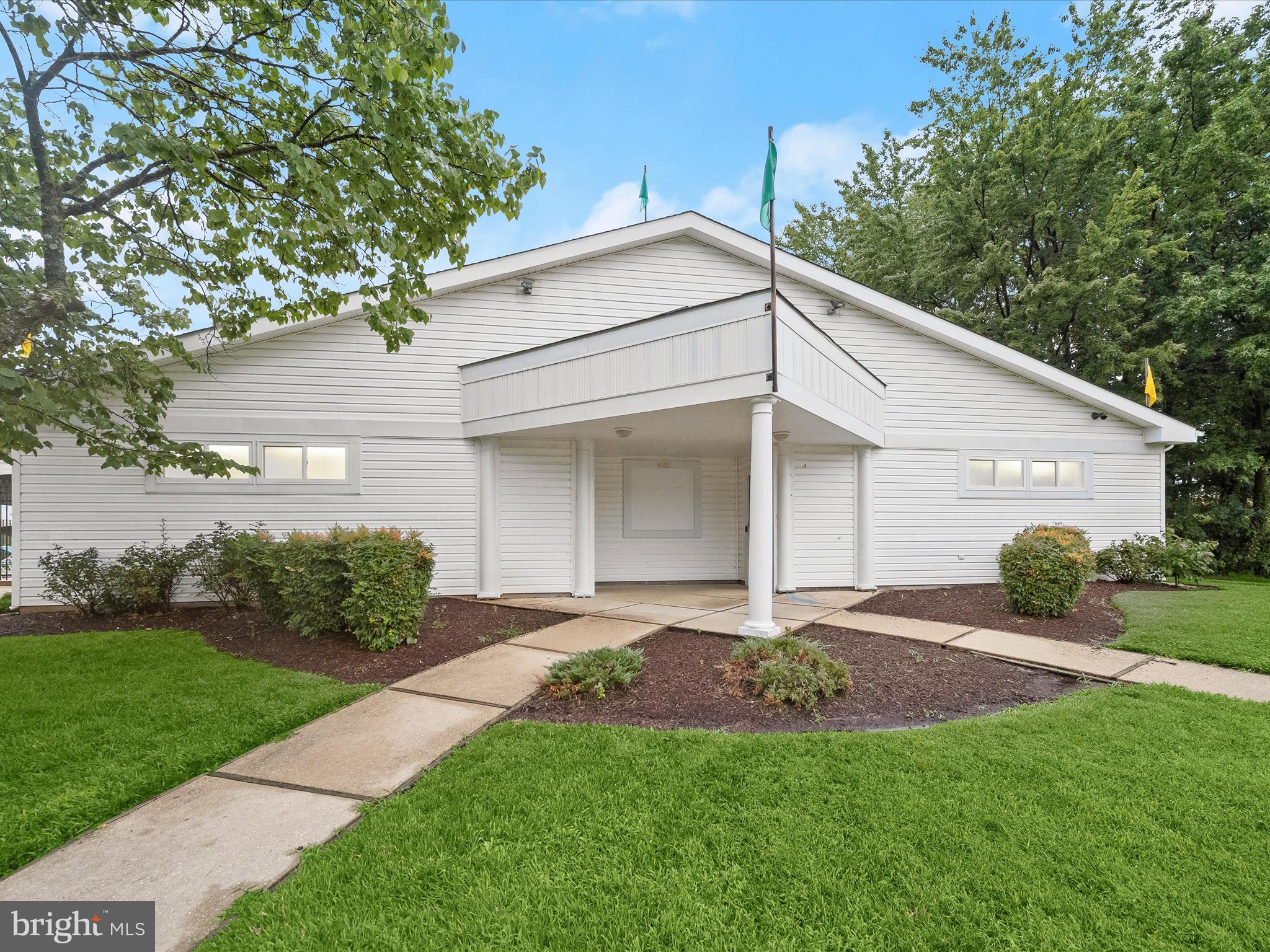 10-G IRONSTONE COURT