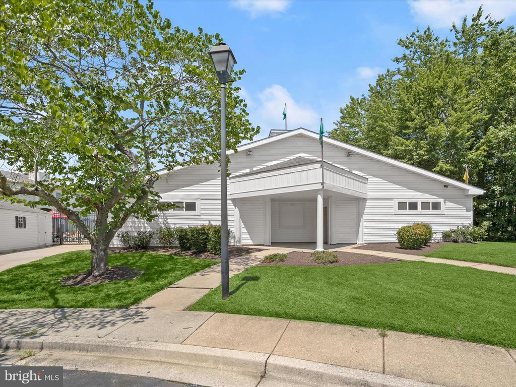 10-G IRONSTONE COURT