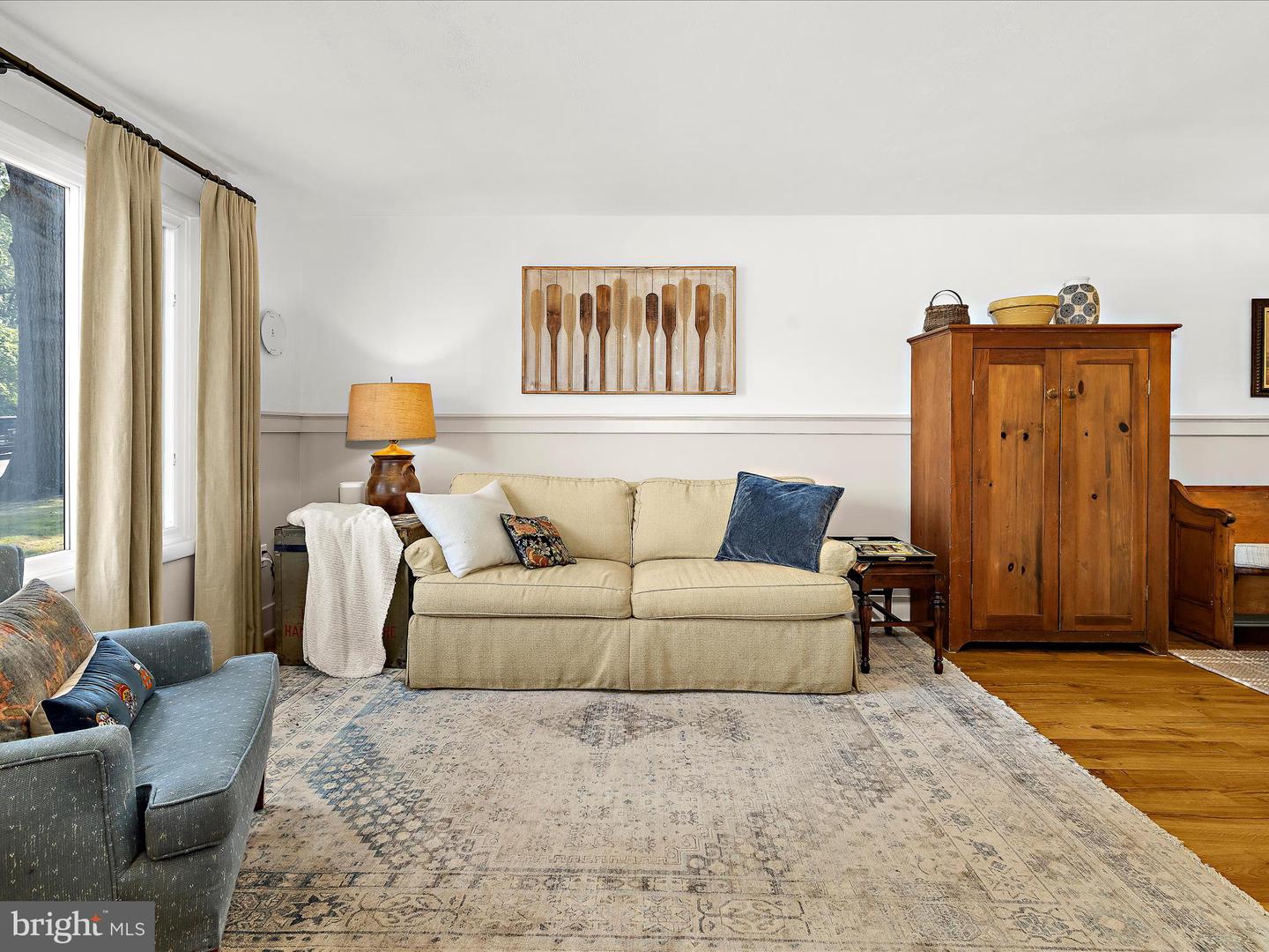 285 Laguna Cir