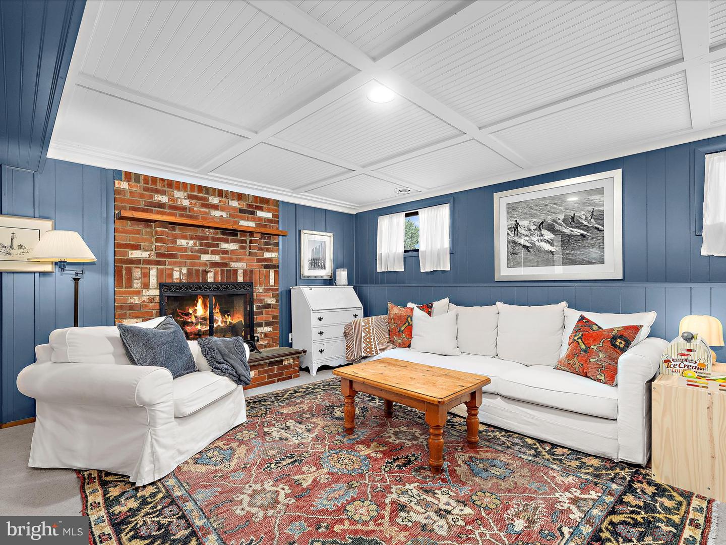 285 Laguna Cir