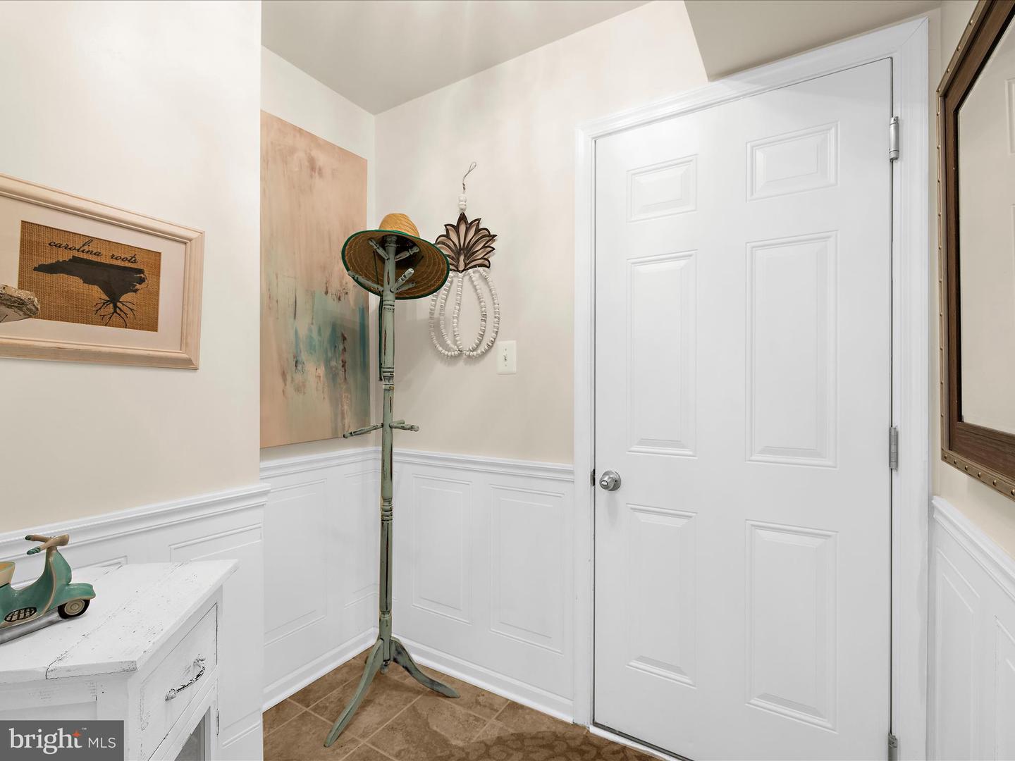 8110 Laurnick Dr