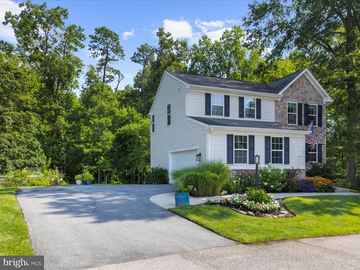 8110 Laurnick Dr