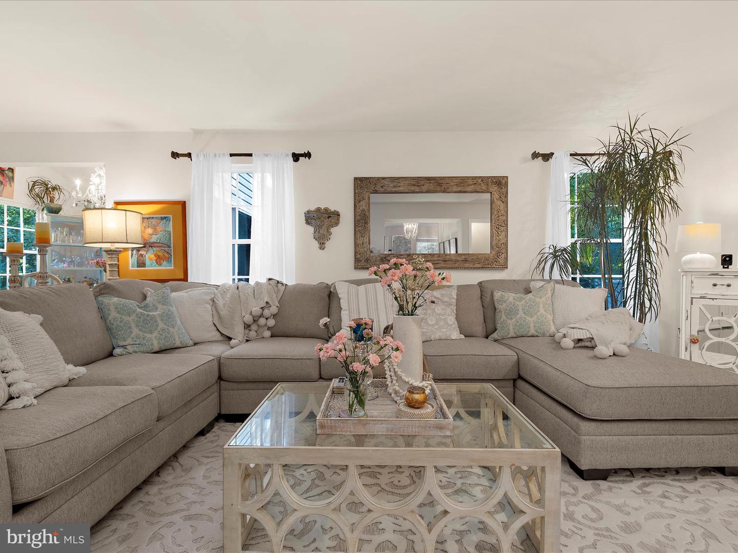 8110 Laurnick Dr
