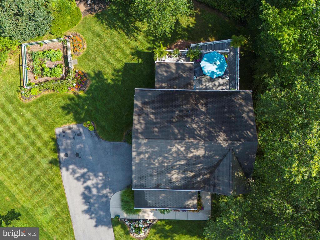 8110 Laurnick Dr