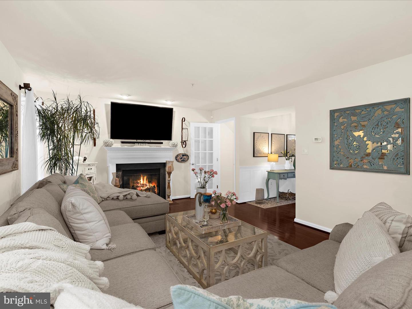 8110 Laurnick Dr