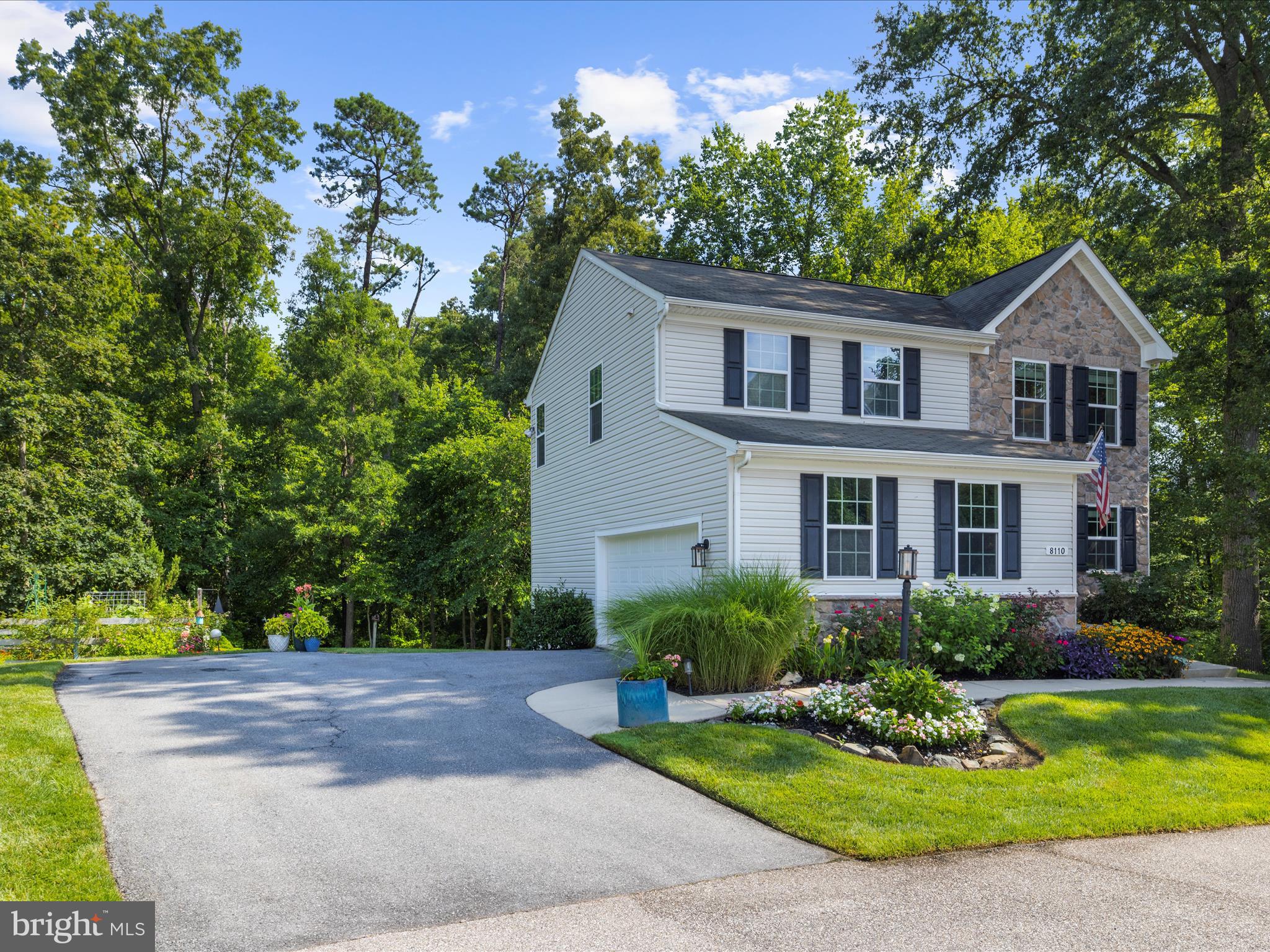 8110 Laurnick Dr
