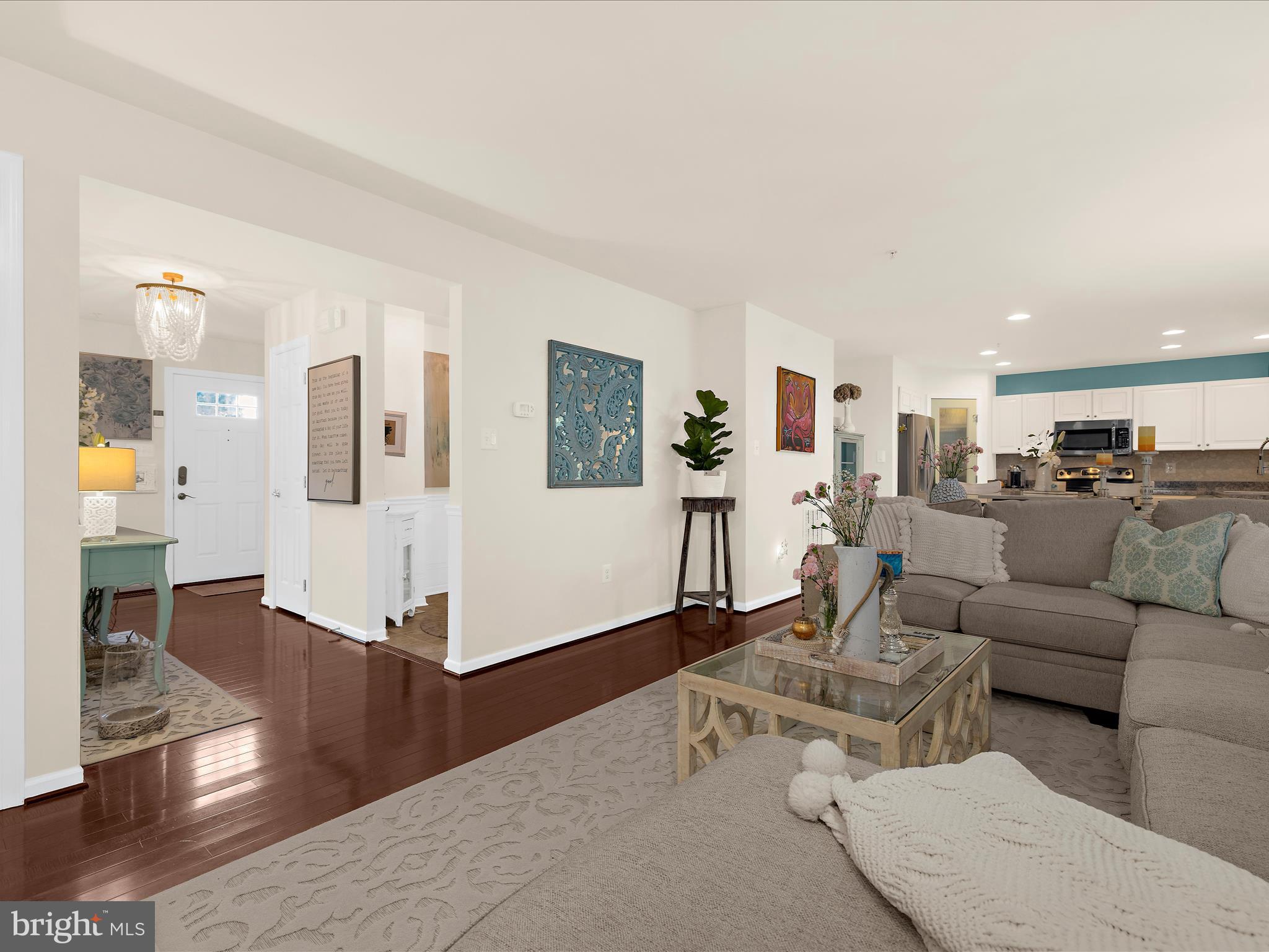 8110 Laurnick Dr