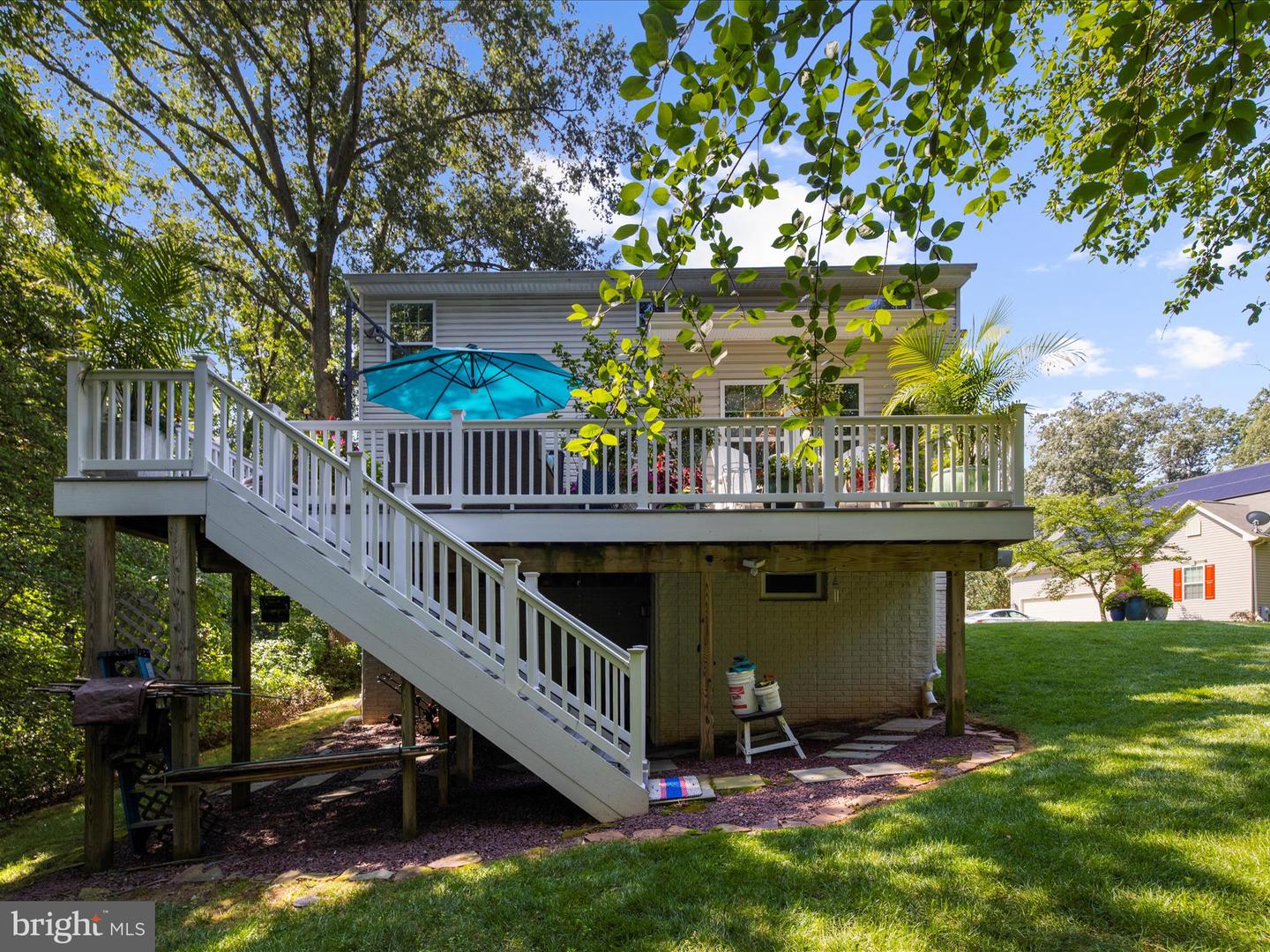 8110 Laurnick Dr