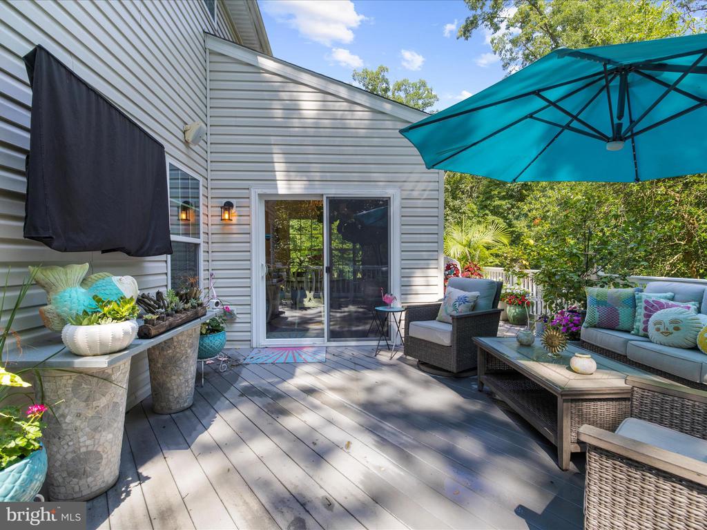8110 Laurnick Dr