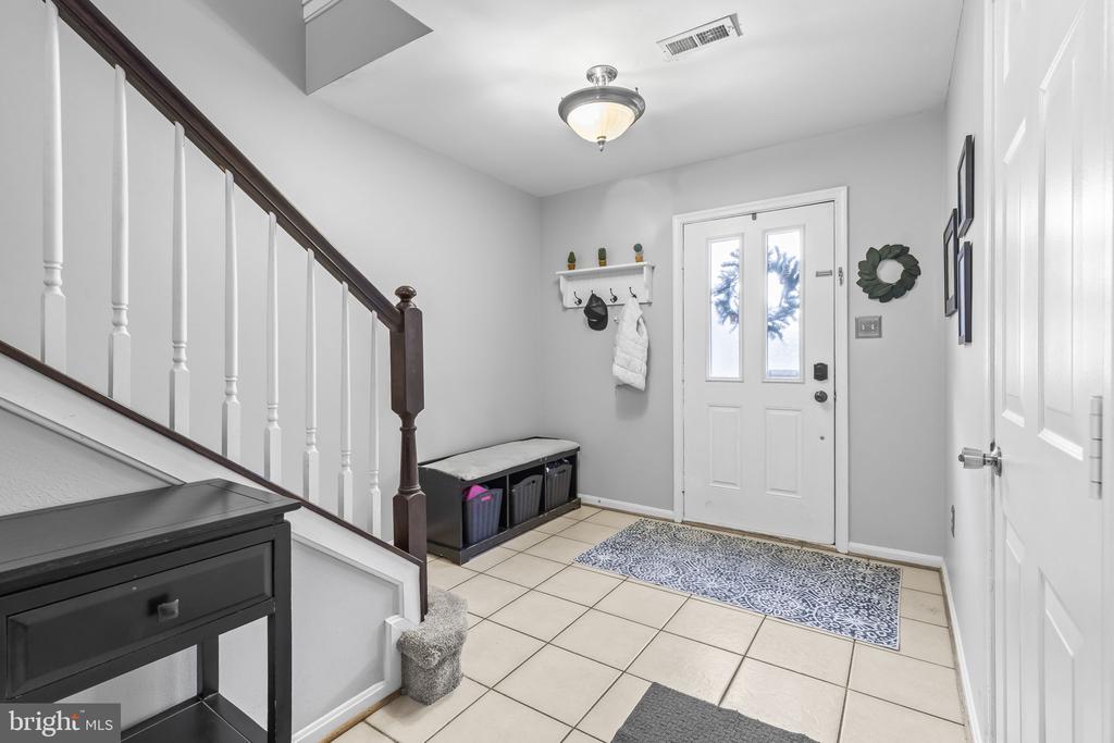 204 BRAXTON WAY 204