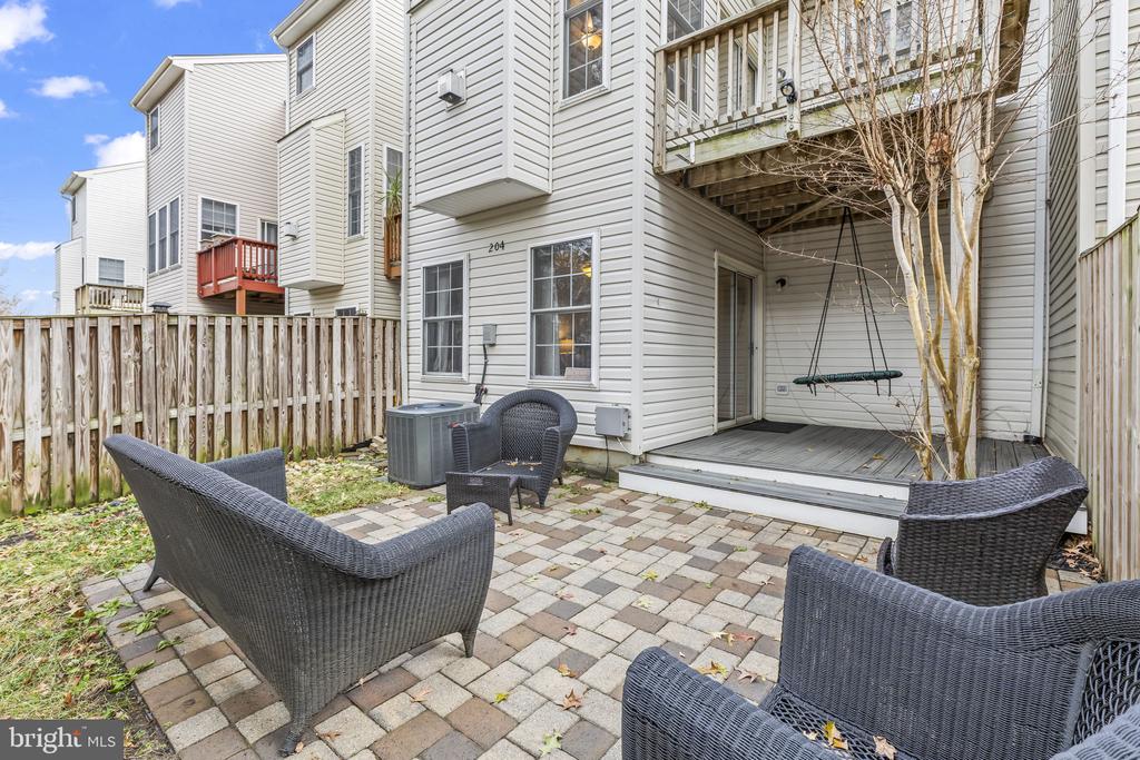 204 BRAXTON WAY 204
