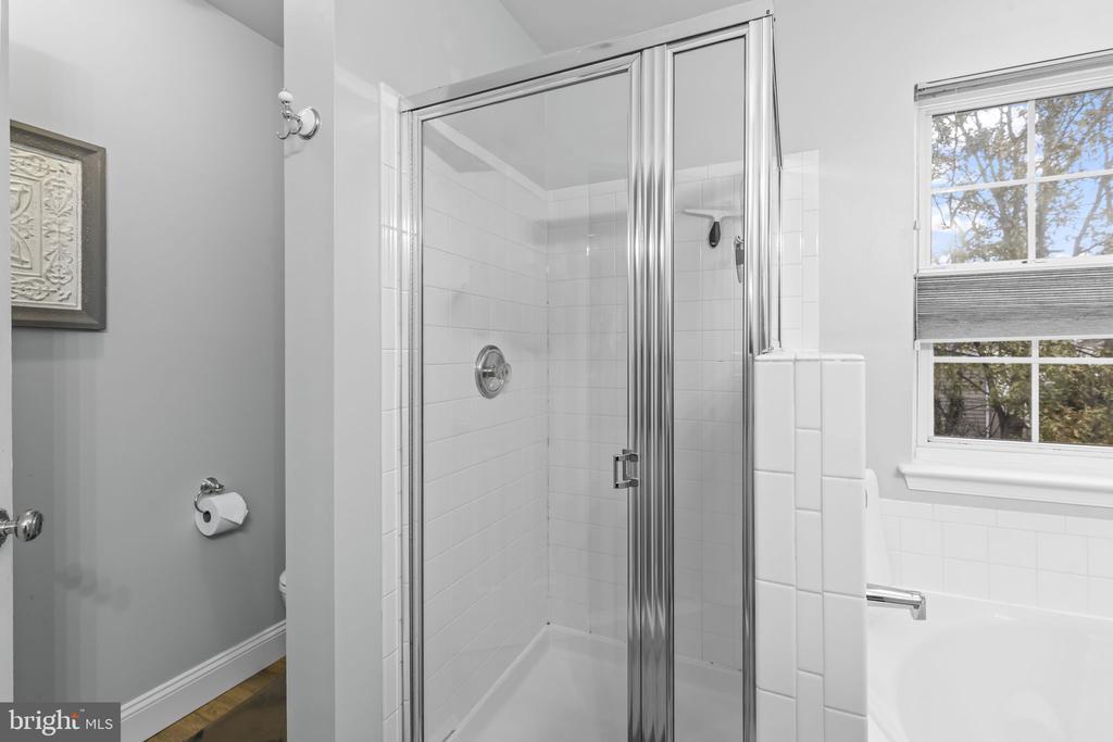 204 BRAXTON WAY 204