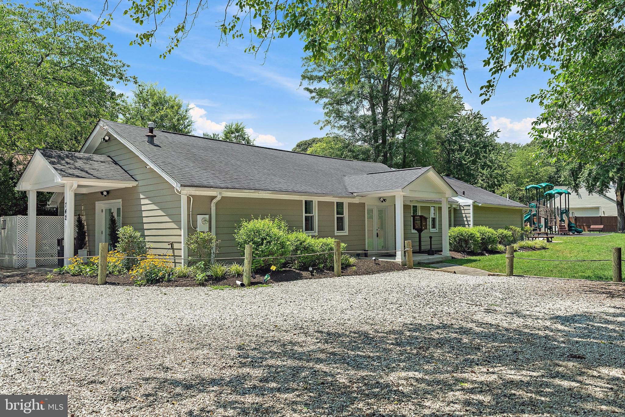 793 BRACKLEY ROAD