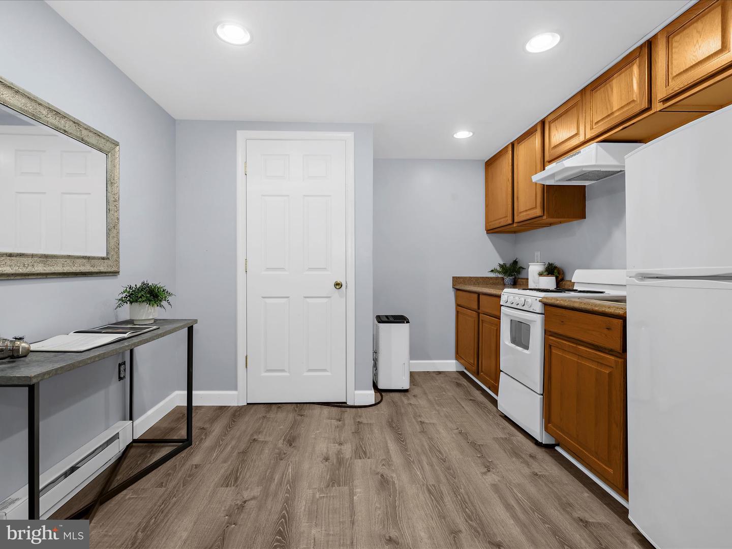 387 Hall Rd