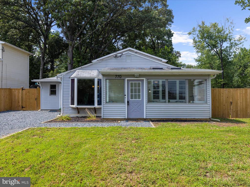 770 Dividing Rd