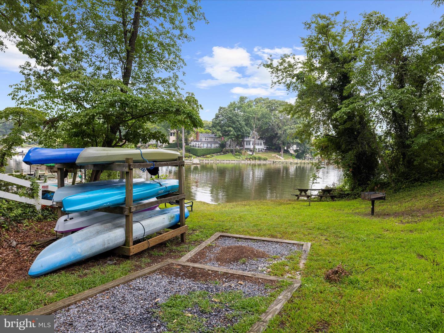 770 Dividing Rd