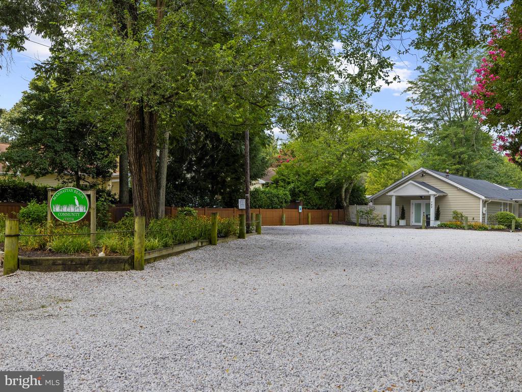 770 Dividing Rd