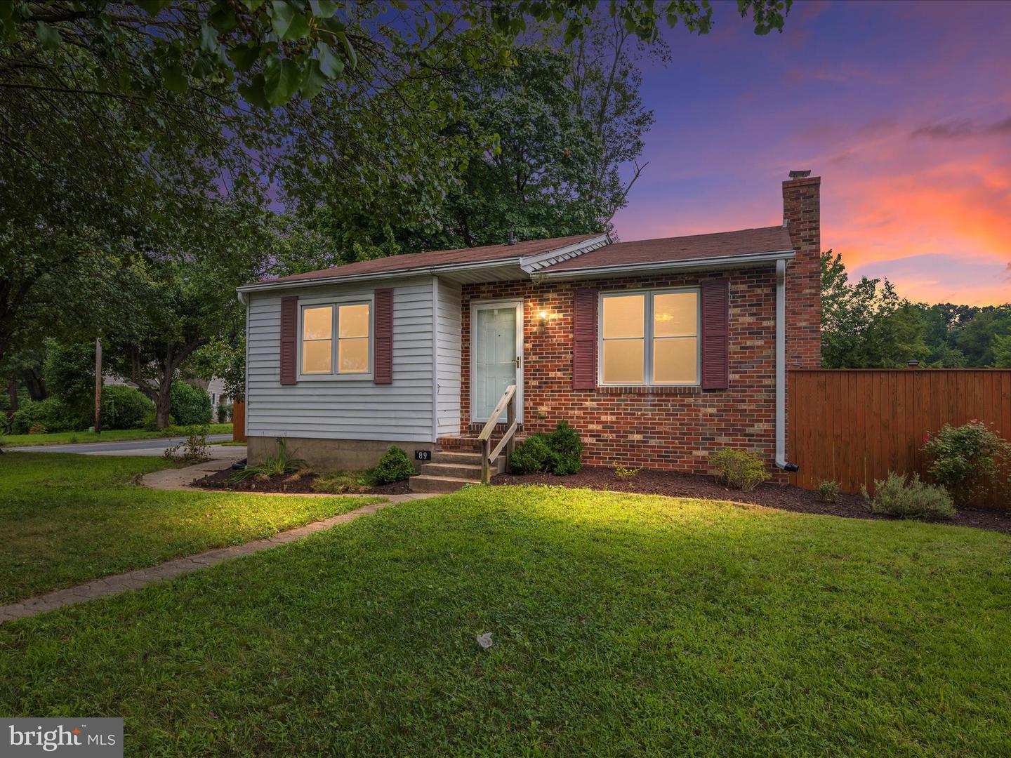 89 Creekview Ct