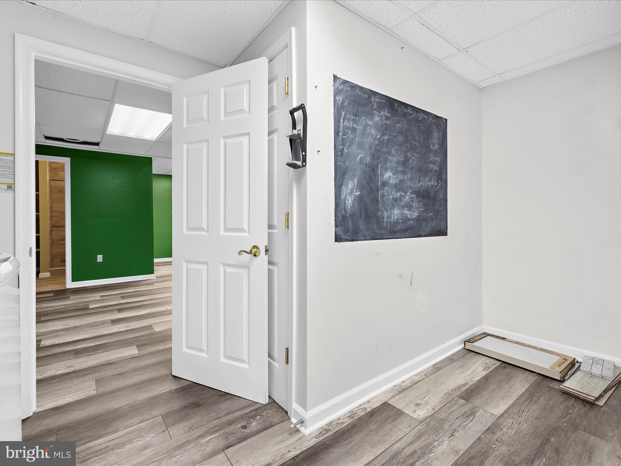 89 Creekview Ct