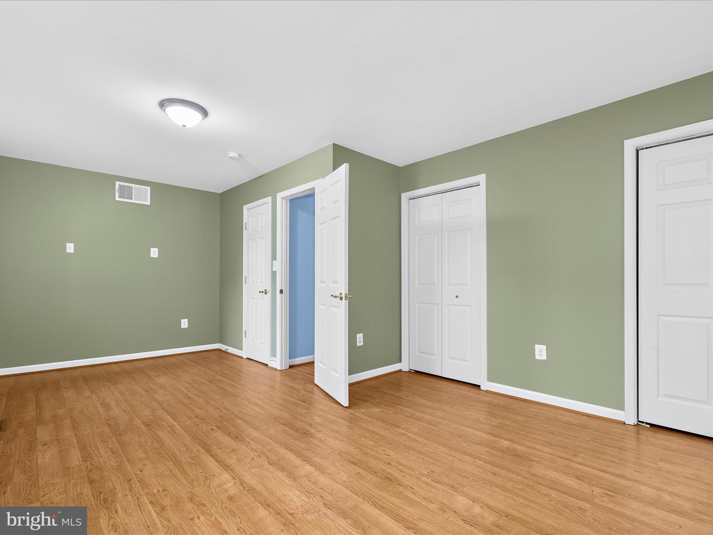 89 Creekview Ct