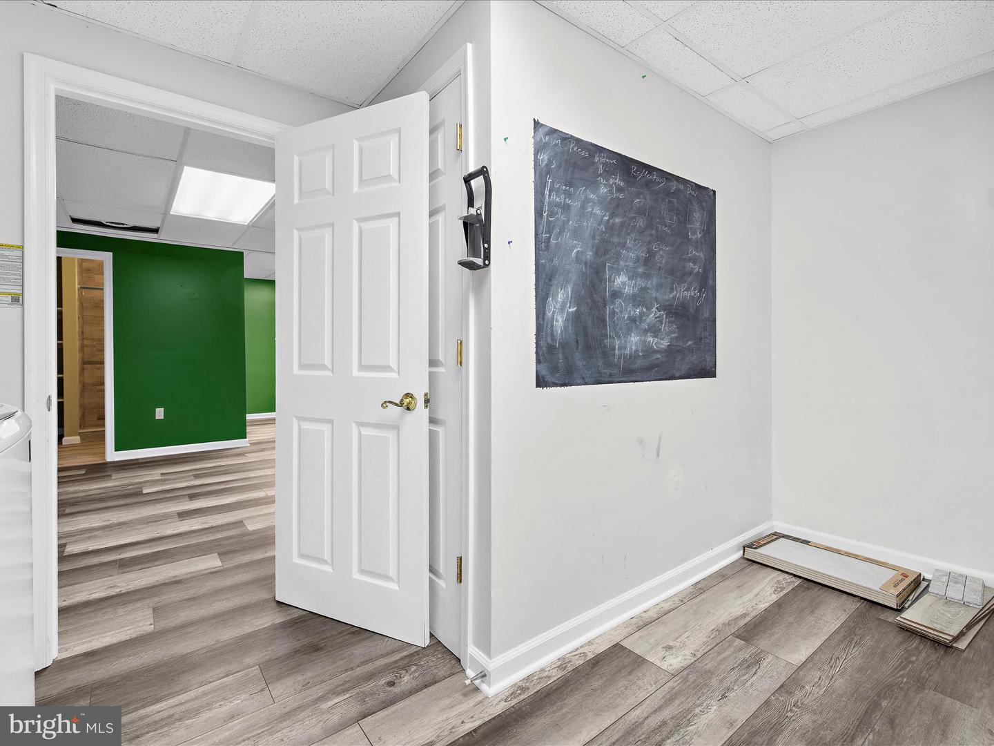 89 Creekview Ct