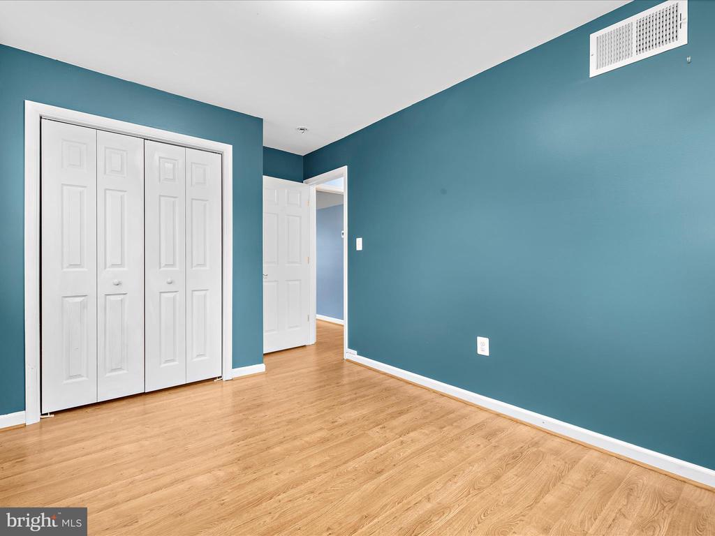 89 Creekview Ct