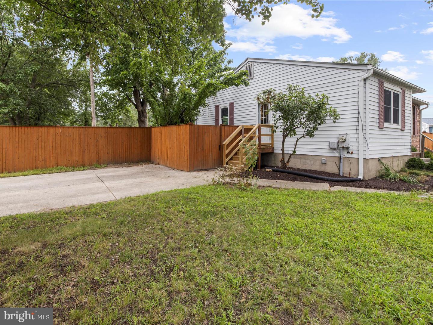 89 Creekview Ct