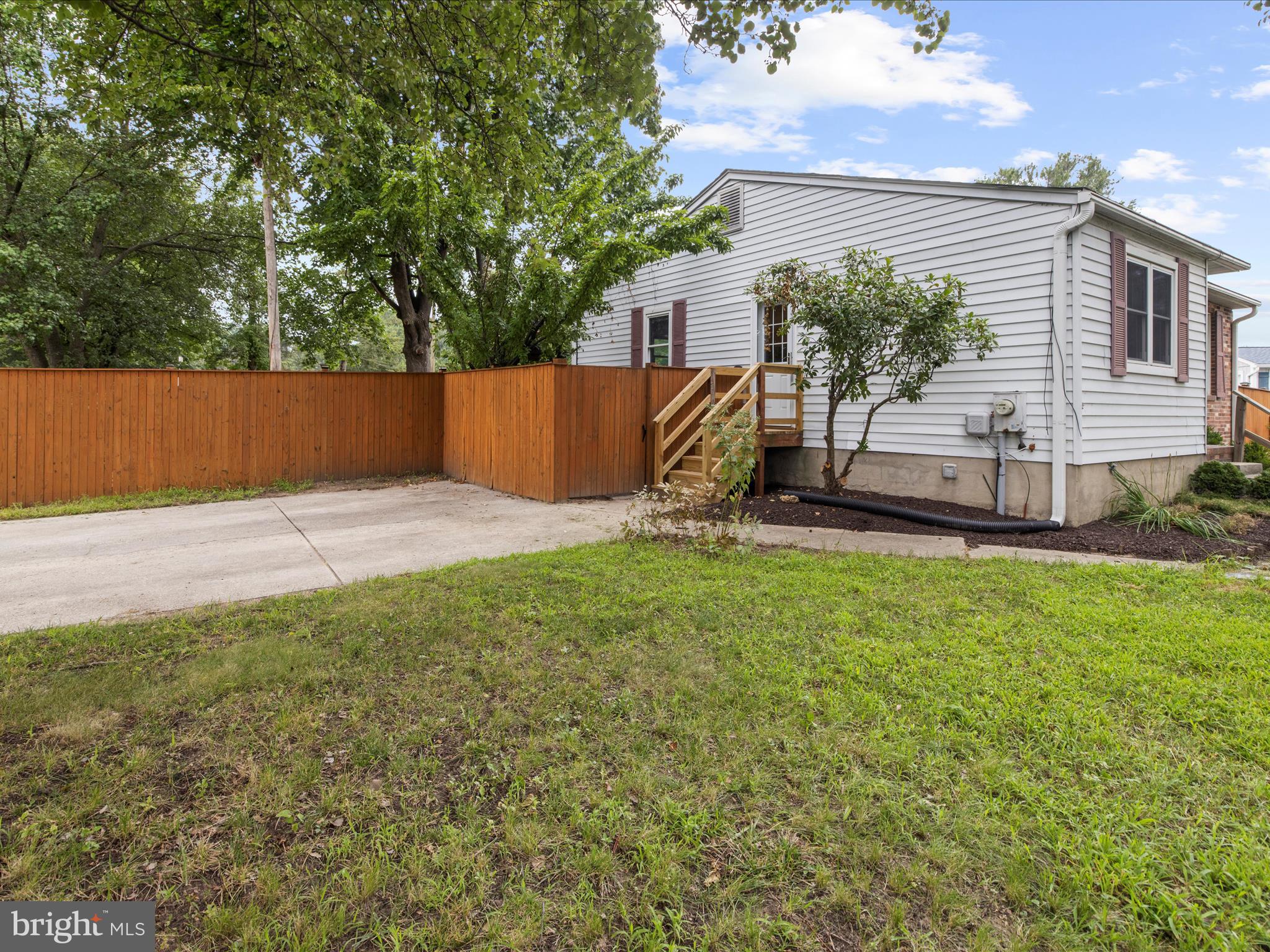 89 Creekview Ct