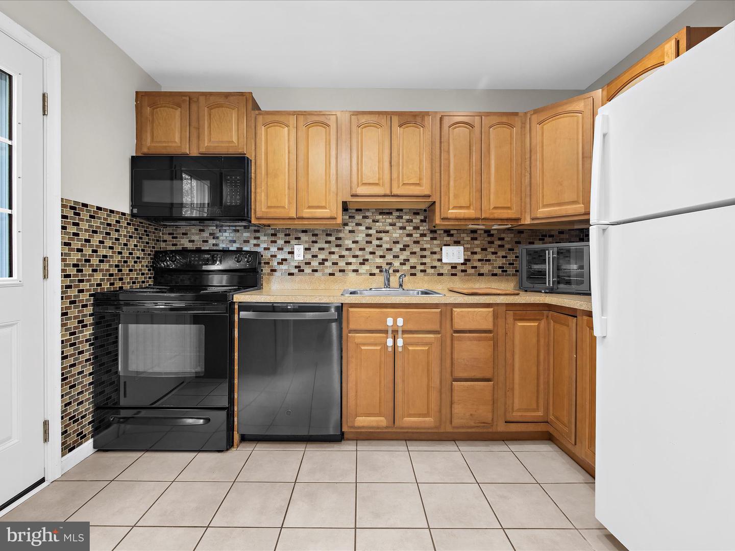 89 Creekview Ct