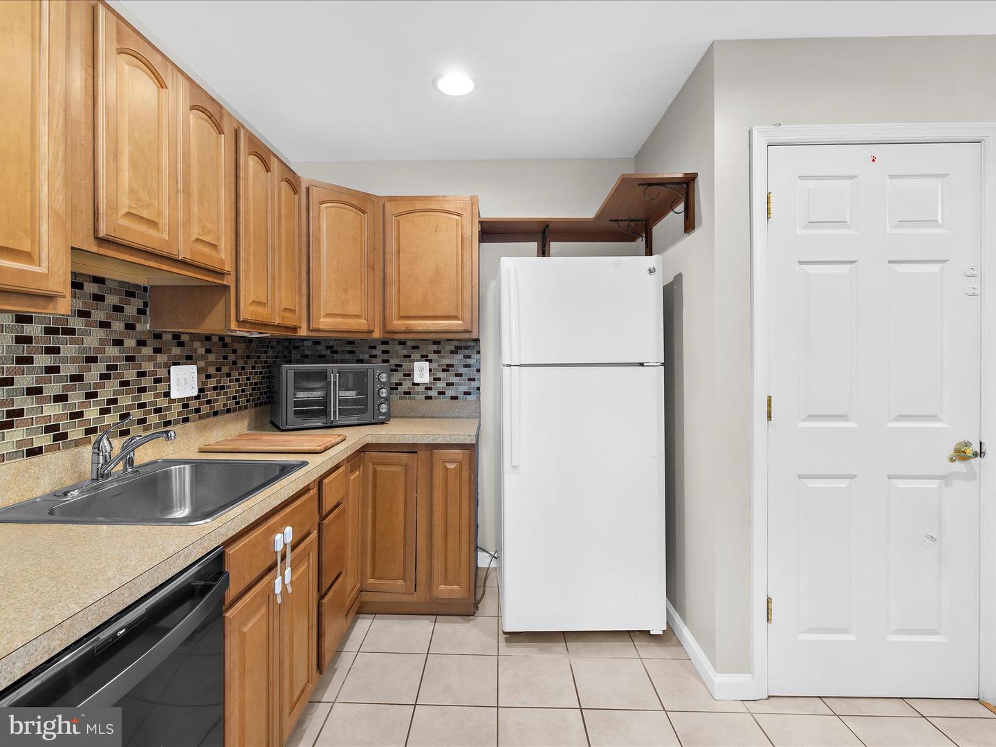 89 Creekview Ct