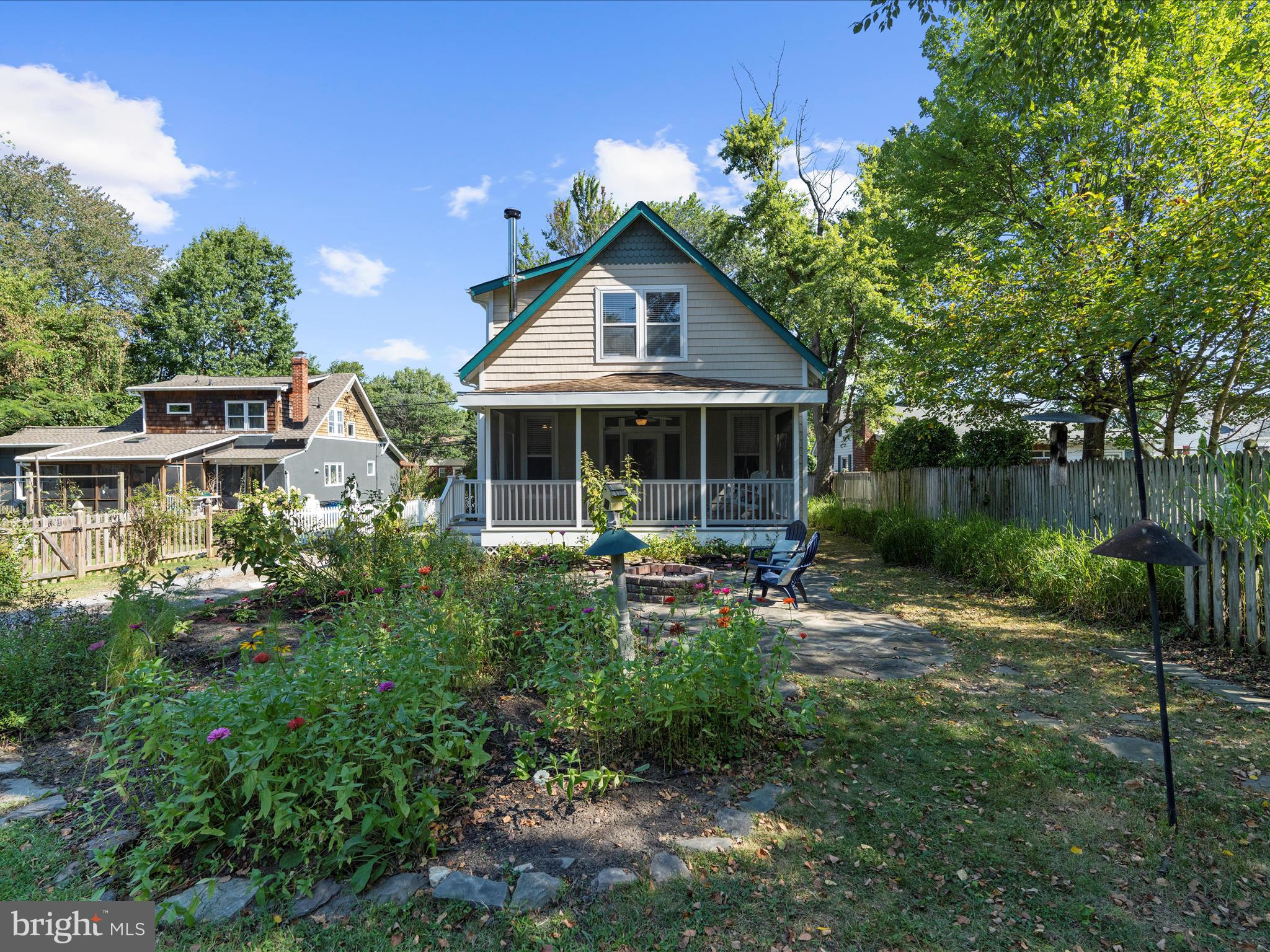 1115 TYLER AVENUE