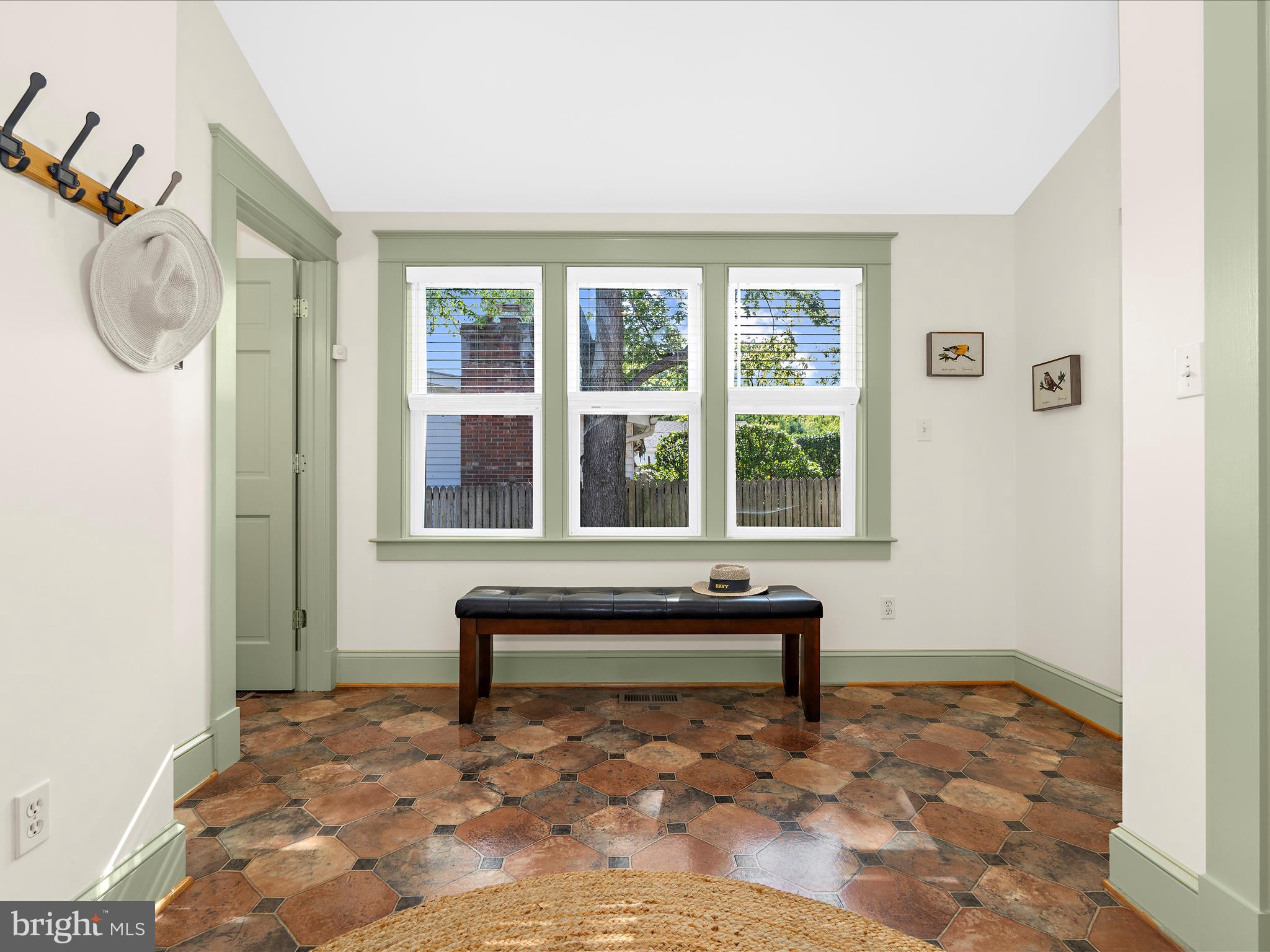 1115 TYLER AVENUE