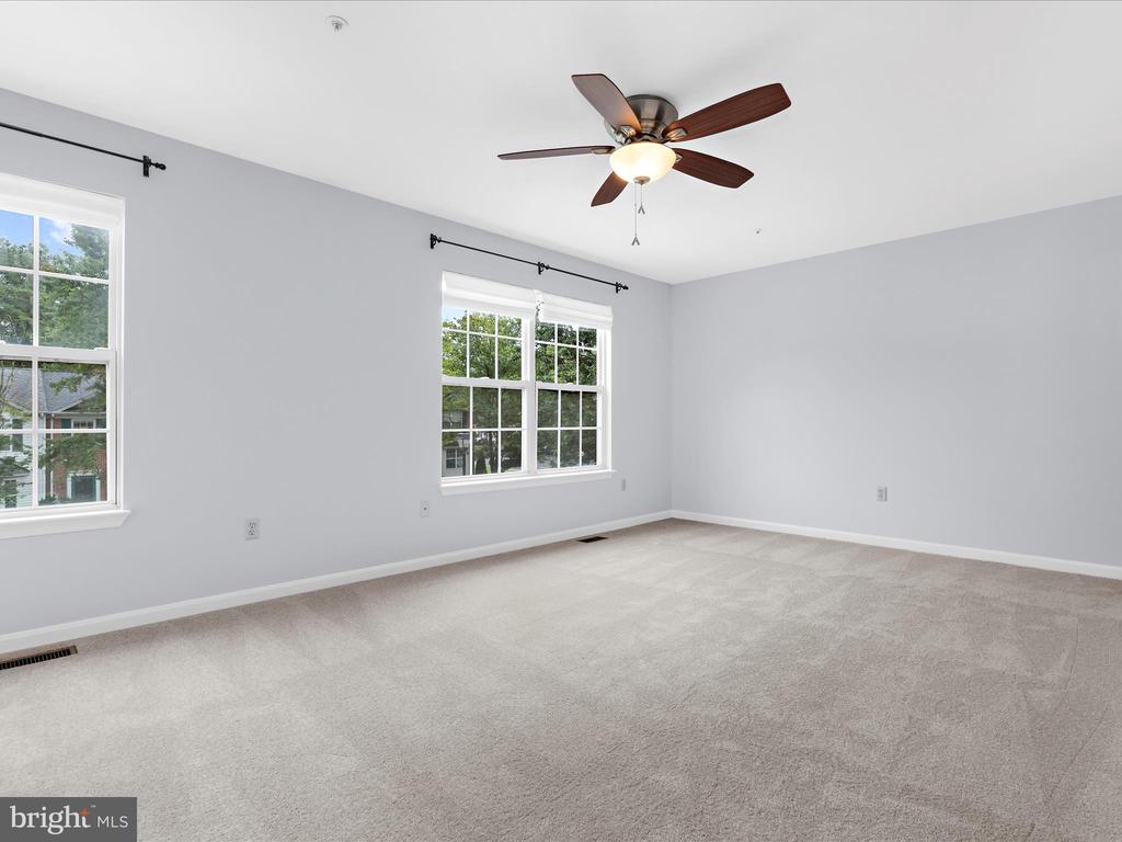 116 LANGDON FARM CIRCLE