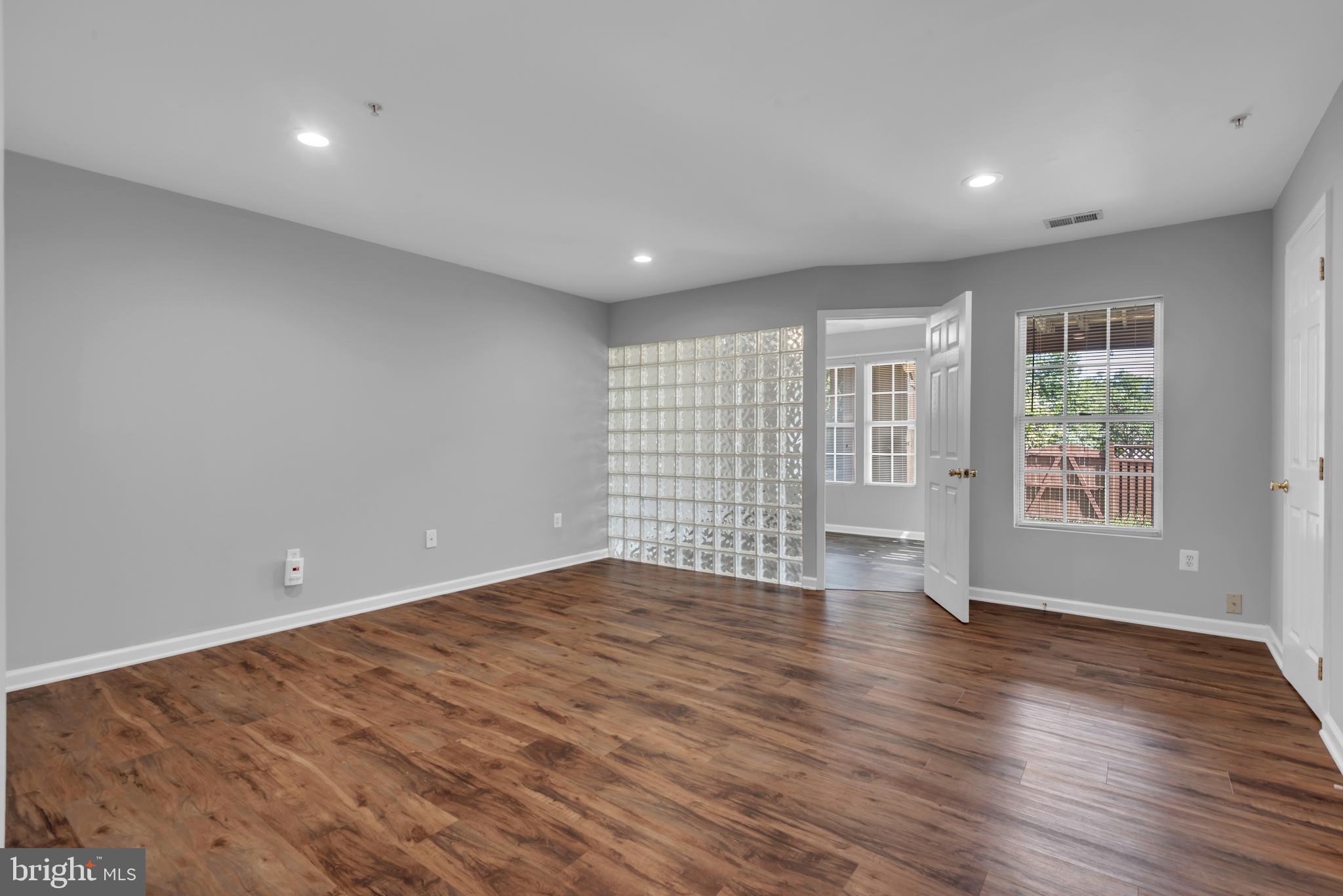 8195 POINSETT TERRACE