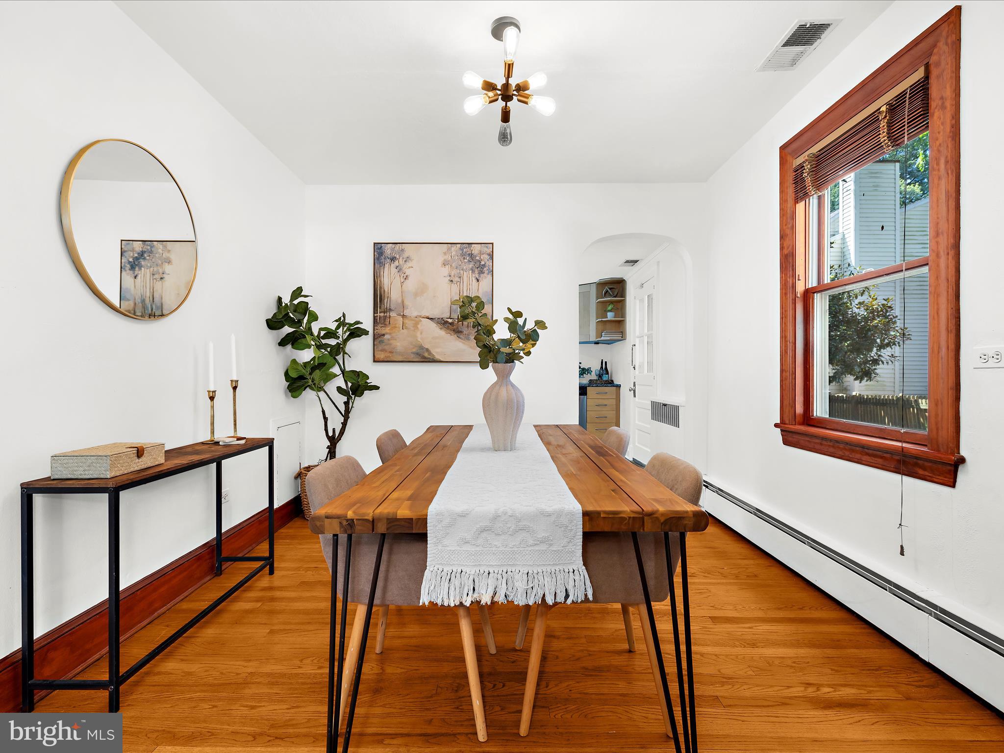 1109 VAN BUREN STREET