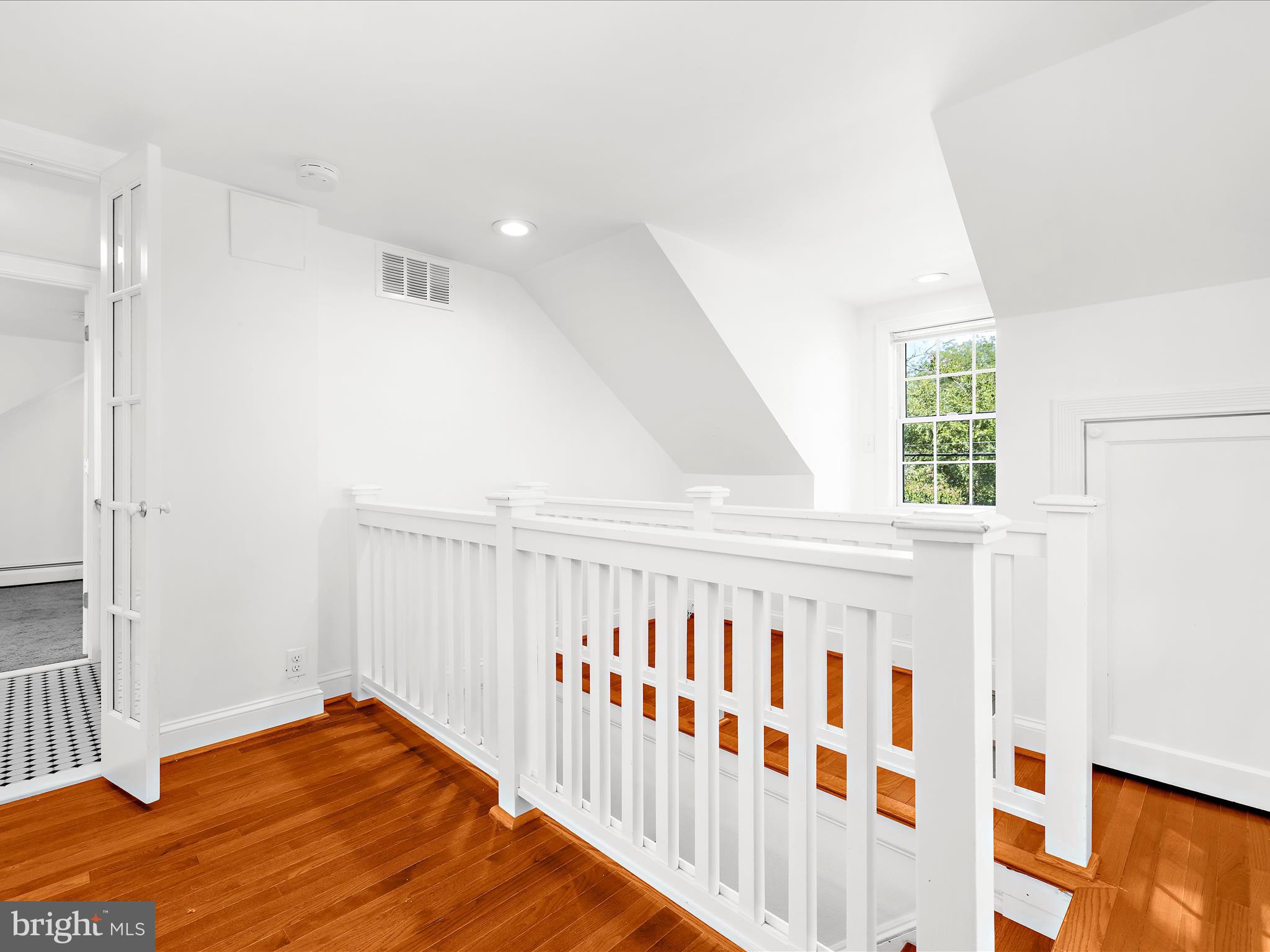 1109 VAN BUREN STREET