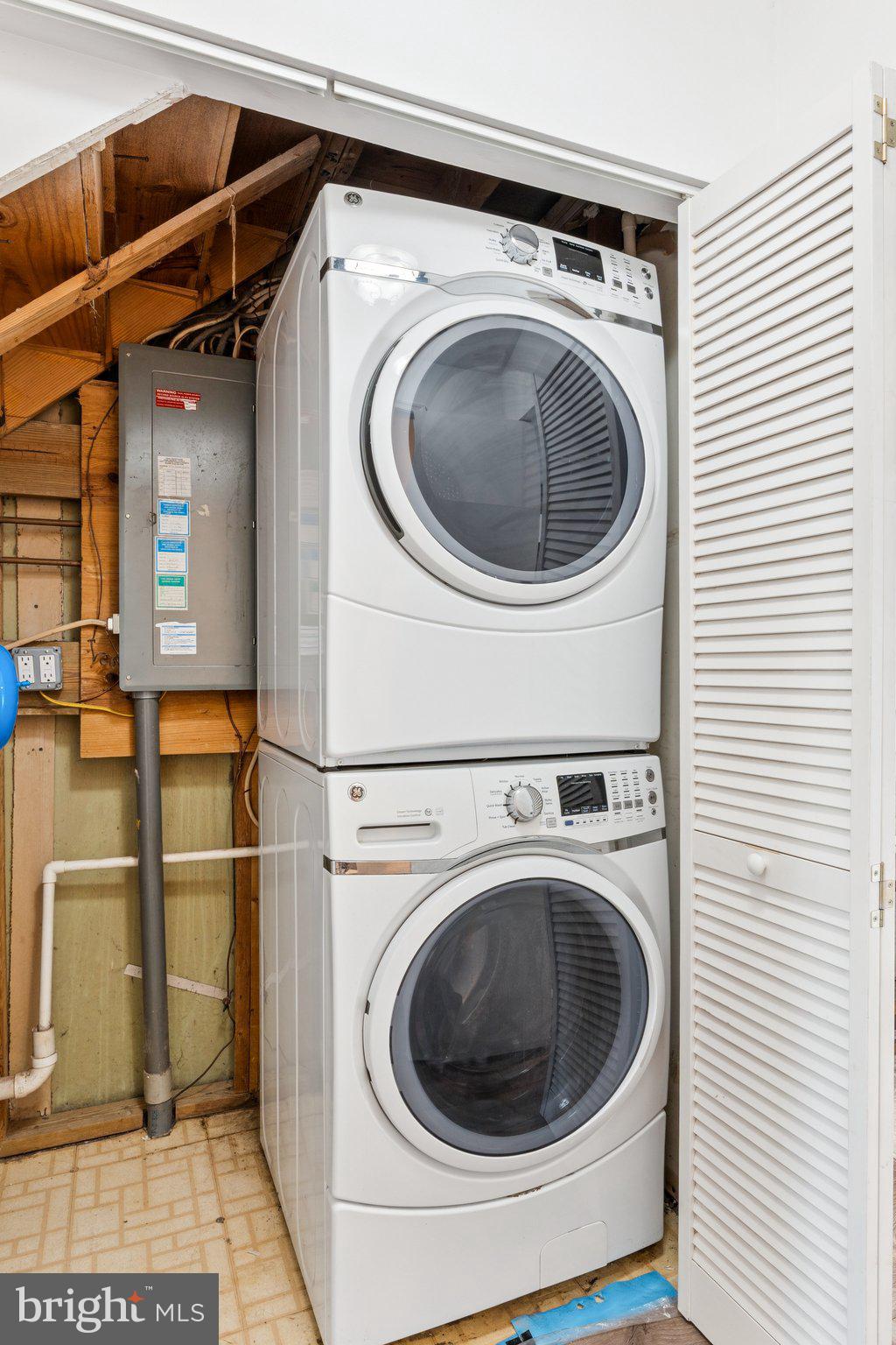 8176 GREAT BEND ROAD