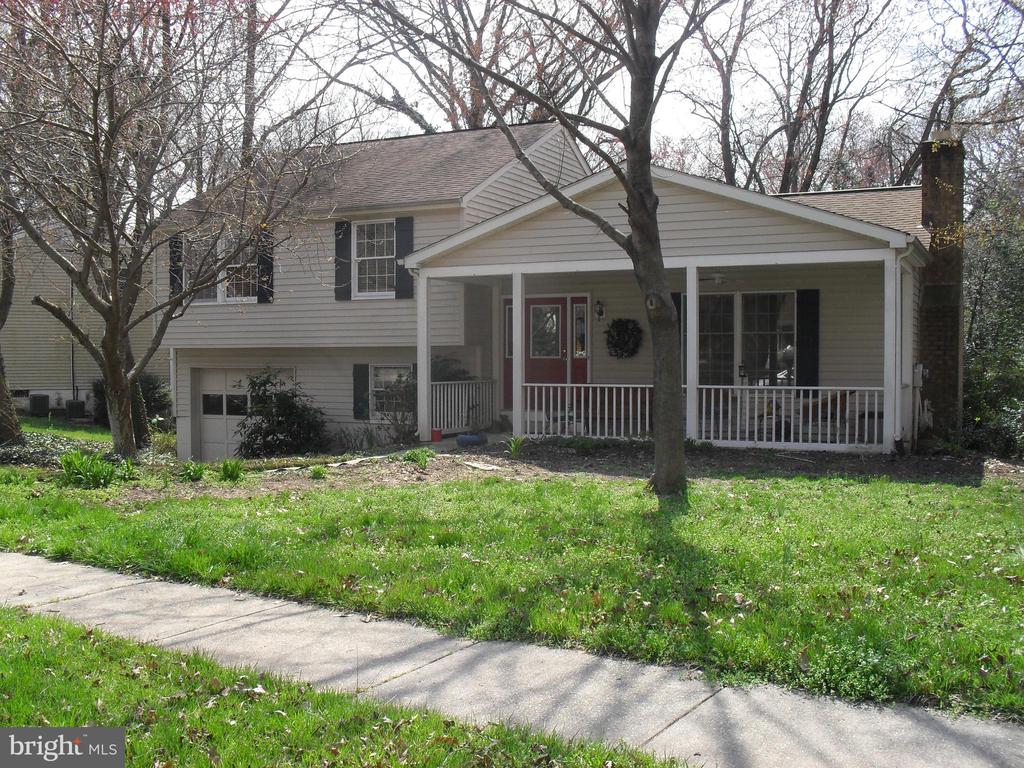 212 NEWPORT DRIVE