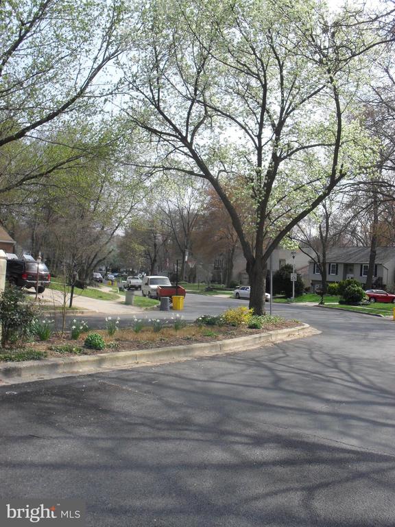 212 NEWPORT DRIVE
