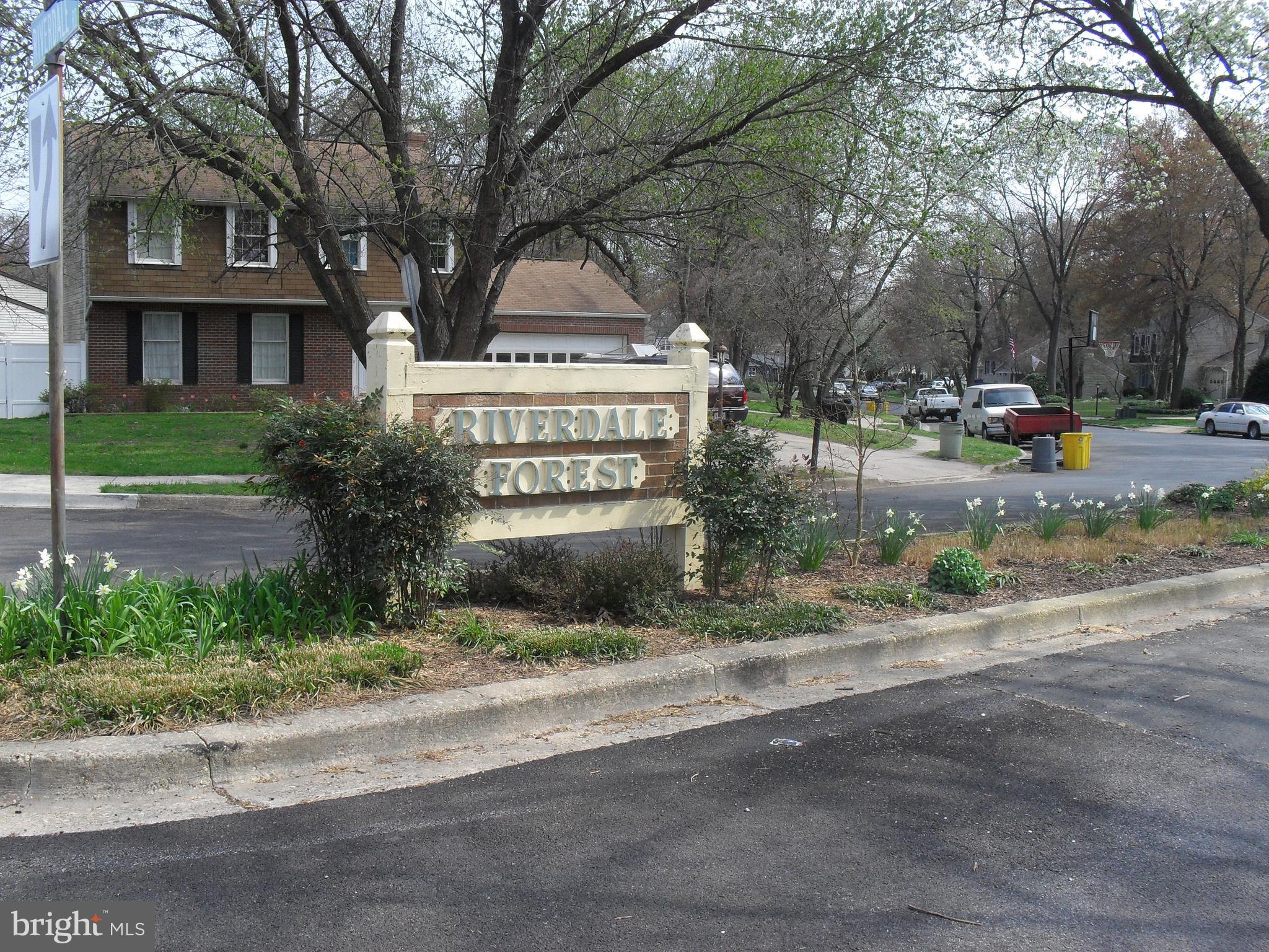 212 NEWPORT DRIVE