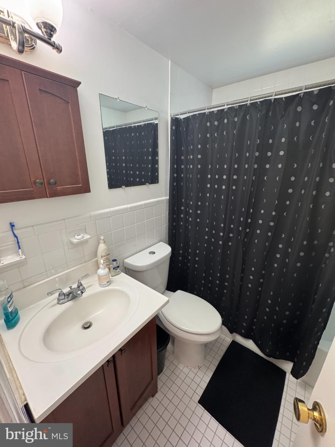 871 HIGHLAND AVENUE UNIT B