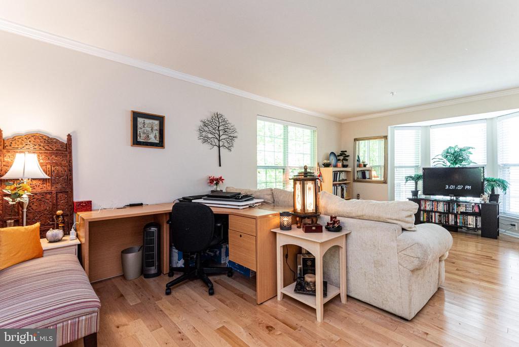 146 QUIET WATERS PLACE