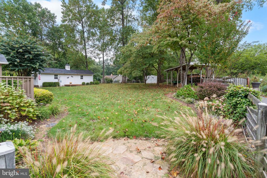 1433 GILBERT ROAD